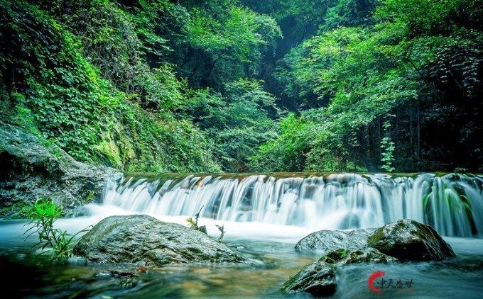 央视一群疯子30年前的壮举，现已不声不响地离去？